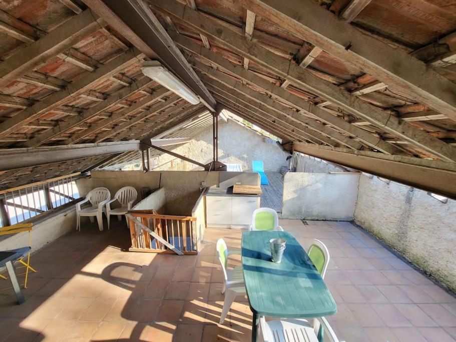 Maison 3 Chambres Avec Piscine Couverte Lespignan 外观 照片